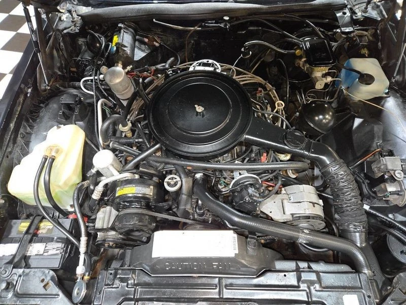 1985 Buick Riviera 4th-7th Gen - Image 9 of 12