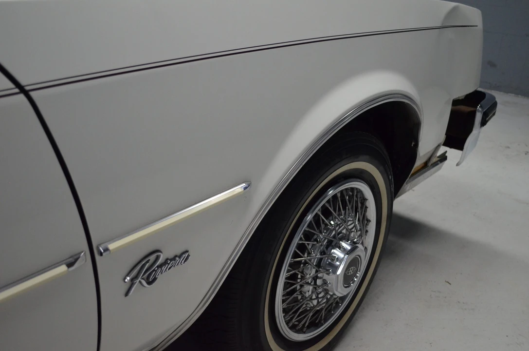 1985 Buick Riviera 4th-7th Gen - Image 20 of 31