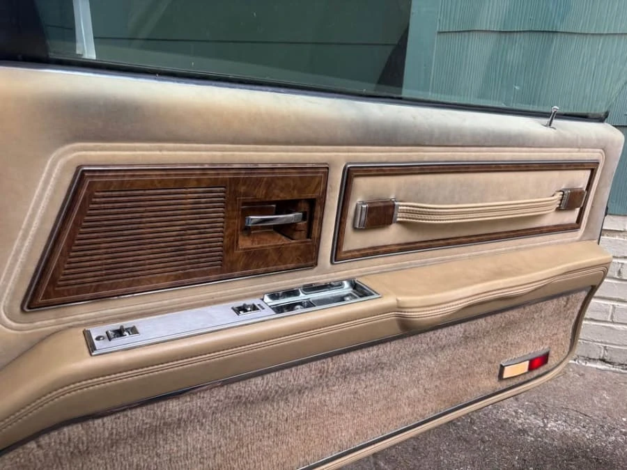 1985 Buick Riviera 4th-7th Gen - Image 6 of 7
