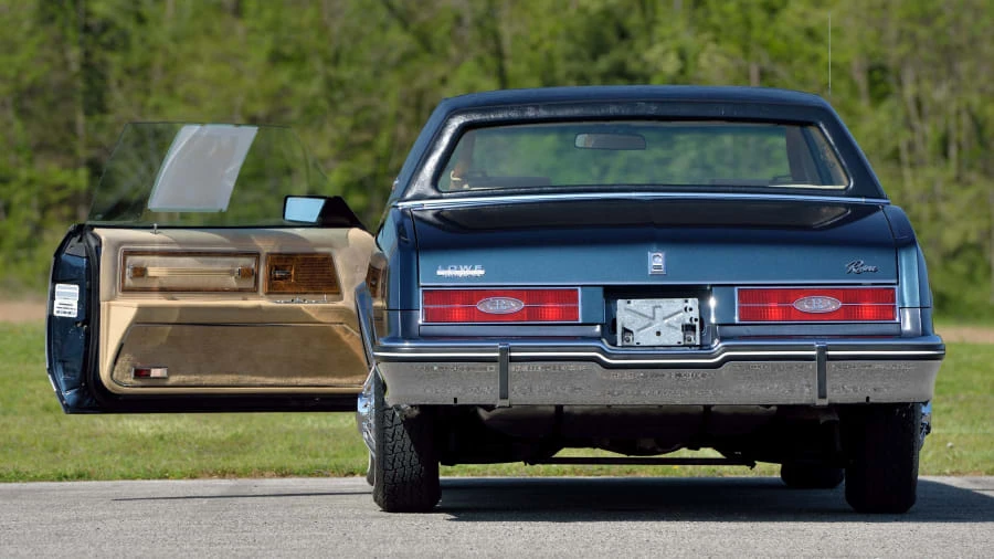 1985 Buick Riviera 4th-7th Gen - Image 20 of 31