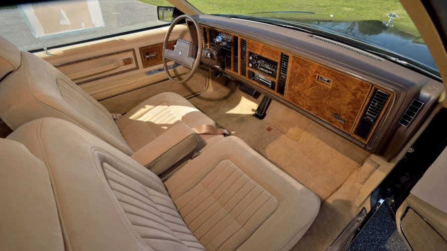 1985 Buick Riviera 4th-7th Gen - Image 22 of 31