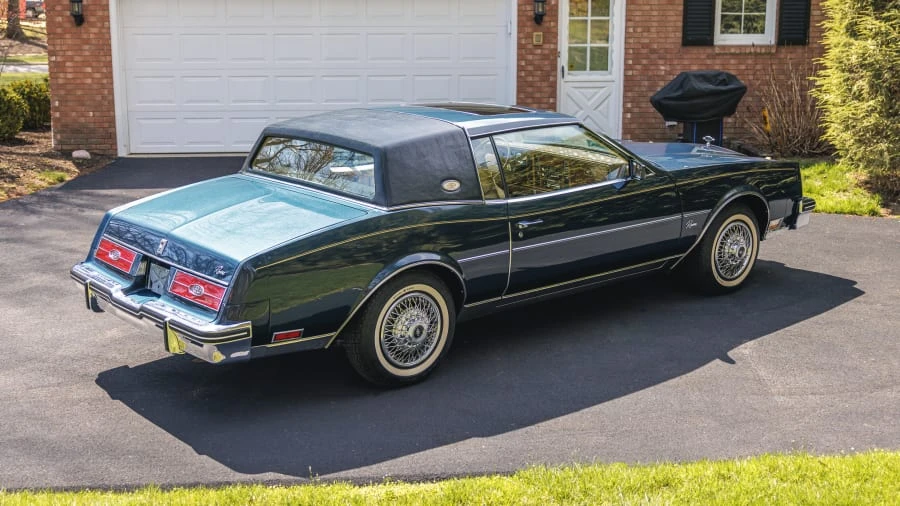 1985 Buick Riviera 4th-7th Gen - Image 3 of 28