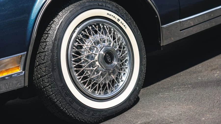 1985 Buick Riviera 4th-7th Gen - Image 5 of 28