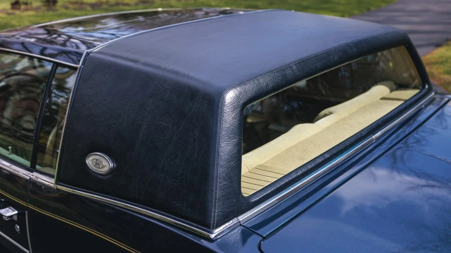 1985 Buick Riviera 4th-7th Gen - Image 14 of 28