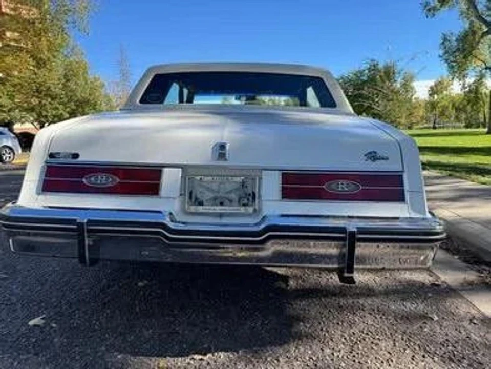 1985 Buick Riviera 4th-7th Gen - Image 3 of 12
