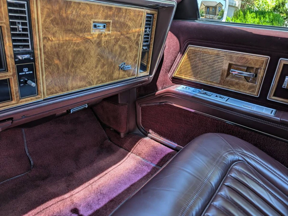1985 Buick Riviera 4th-7th Gen - Image 15 of 18
