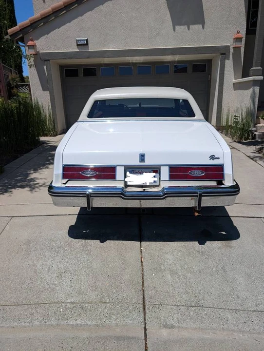 1985 Buick Riviera 4th-7th Gen - Image 5 of 18