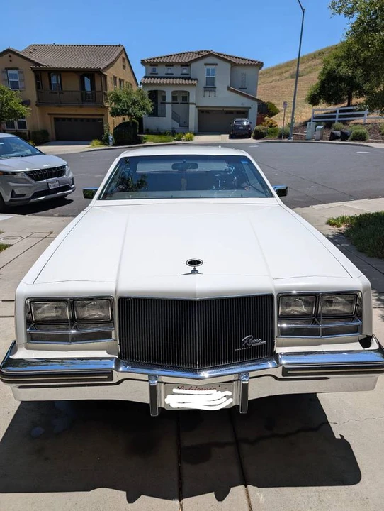 1985 Buick Riviera 4th-7th Gen - Image 2 of 18