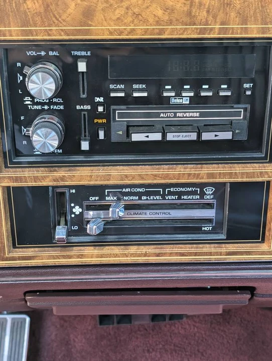 1985 Buick Riviera 4th-7th Gen - Image 14 of 18
