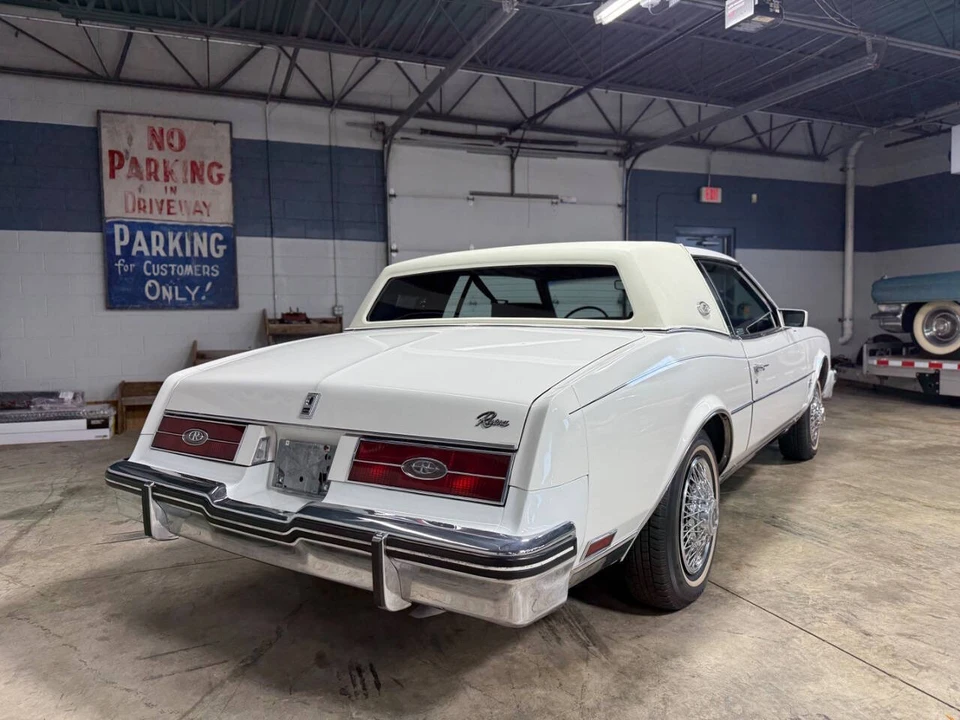 1985 Buick Riviera 4th-7th Gen - Image 8 of 21