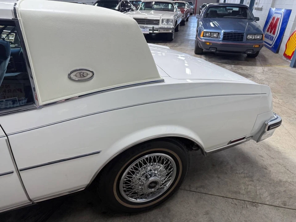 1985 Buick Riviera 4th-7th Gen - Image 20 of 21