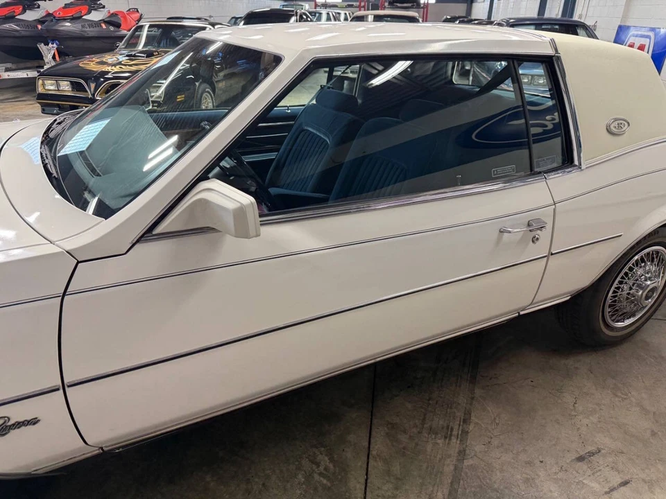 1985 Buick Riviera 4th-7th Gen - Image 19 of 21