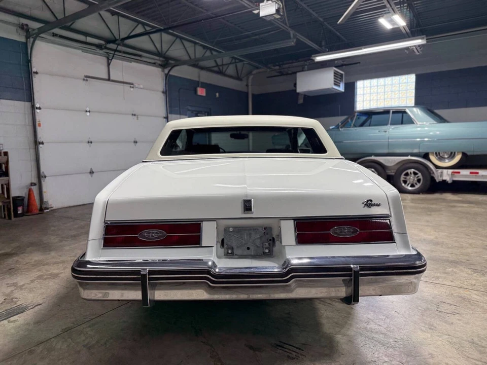 1985 Buick Riviera 4th-7th Gen - Image 7 of 21