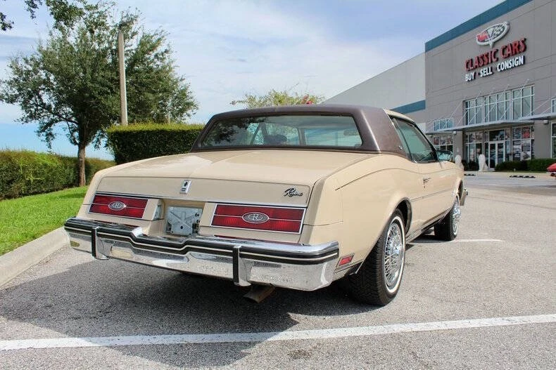 1985 Buick Riviera 4th-7th Gen - Image 14 of 21