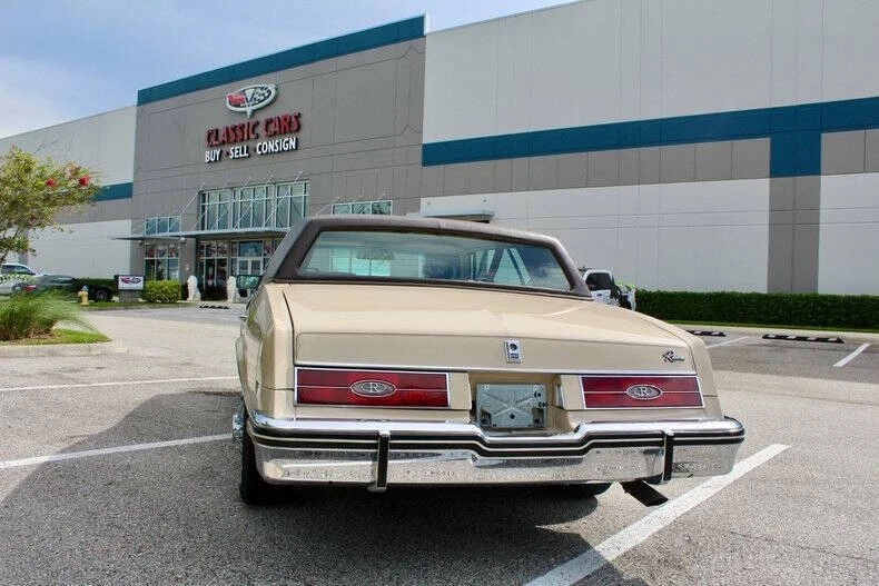 1985 Buick Riviera 4th-7th Gen - Image 12 of 12