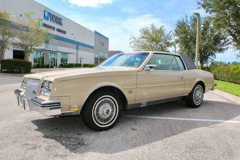 1985 Buick Riviera 4th-7th Gen - Image 7 of 12