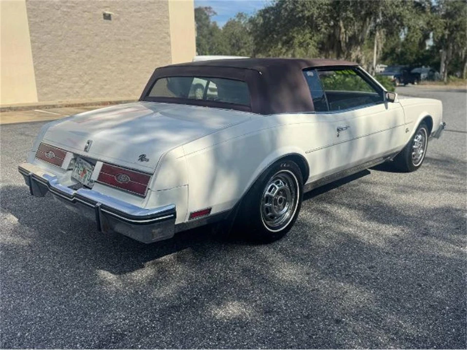 1985 Buick Riviera 4th-7th Gen - Image 6 of 7