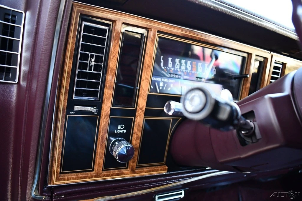1985 Buick Riviera 4th-7th Gen - Image 15 of 21