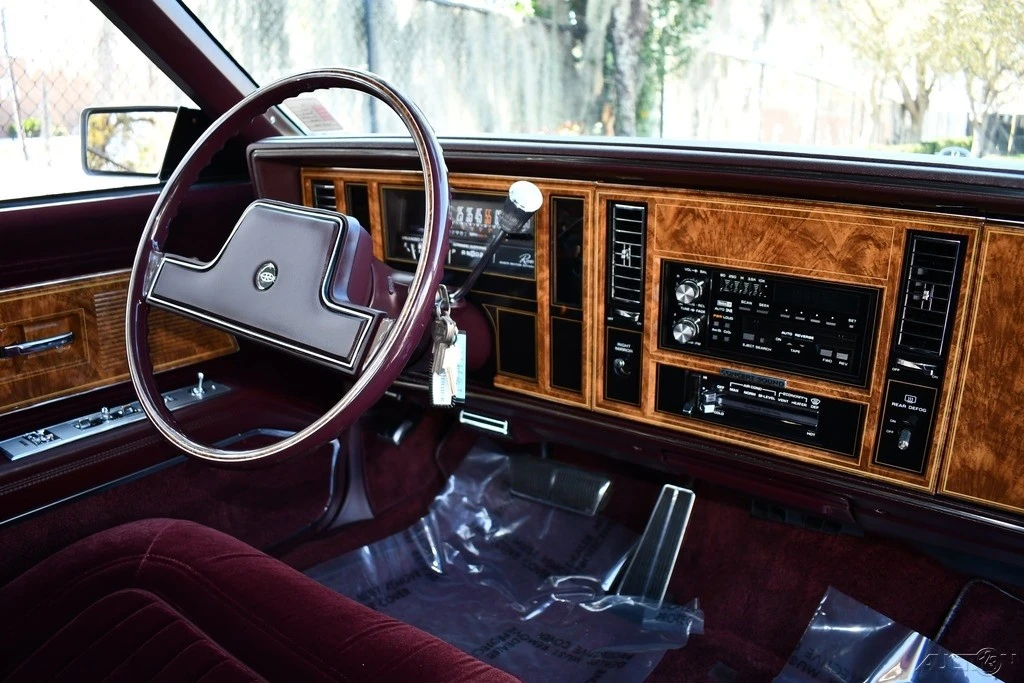 1985 Buick Riviera 4th-7th Gen - Image 20 of 21