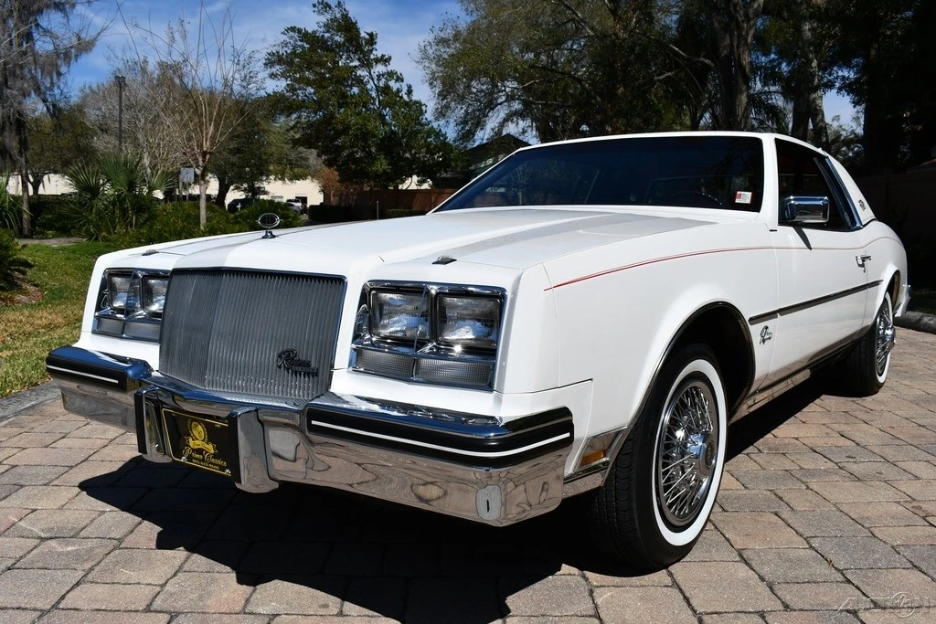1985 Buick Riviera 4th-7th Gen - Image 2 of 21