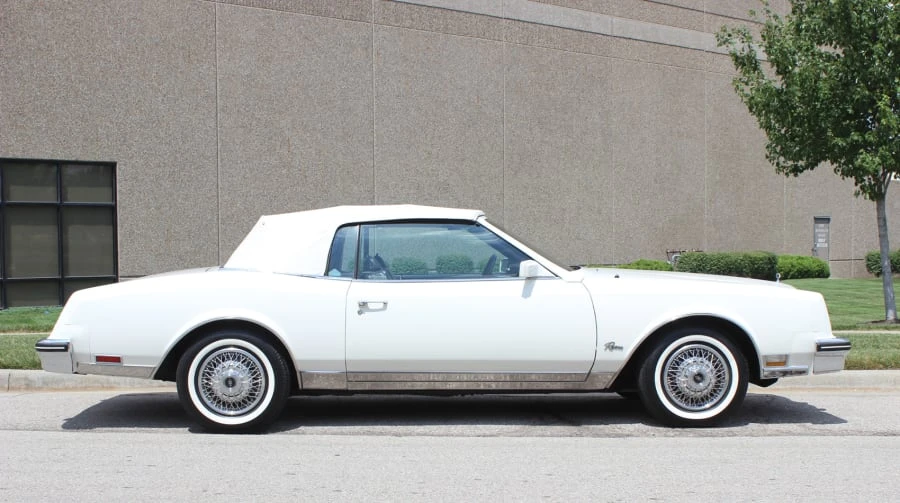 1985 Buick Riviera 4th-7th Gen - Image 3 of 7