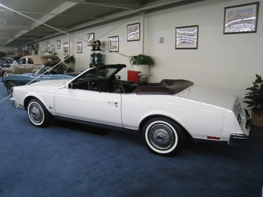 1985 Buick Riviera 4th-7th Gen - Image 3 of 9