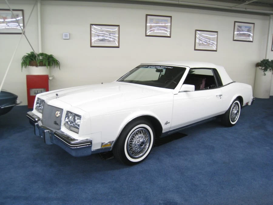 1985 Buick Riviera 4th-7th Gen - Image 9 of 9