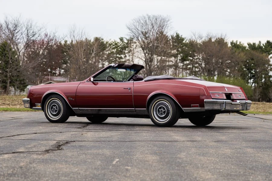 1985 Buick Riviera 4th-7th Gen - Image 18 of 31