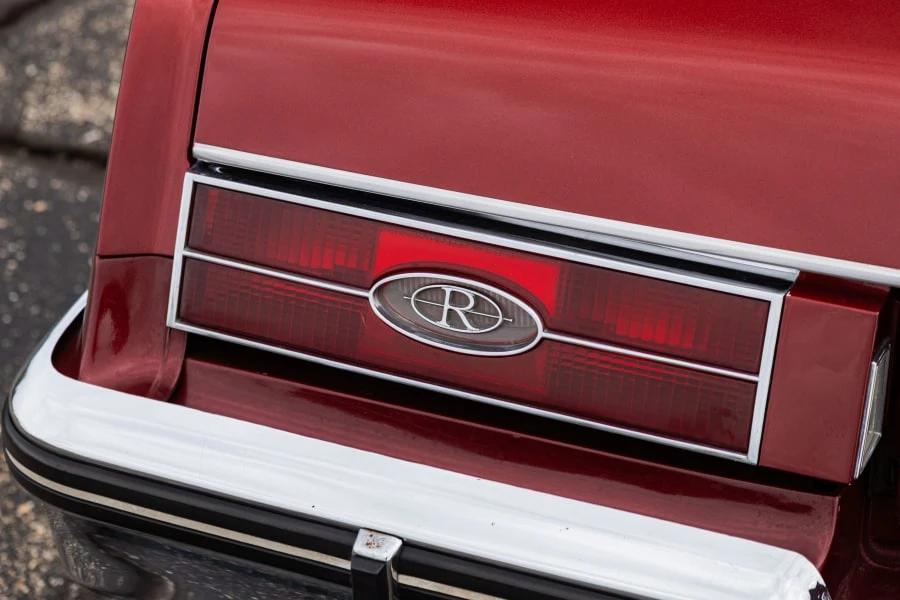 1985 Buick Riviera 4th-7th Gen - Image 9 of 31