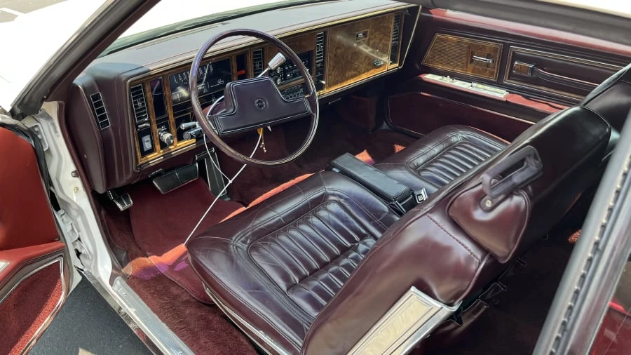 1985 Buick Riviera 4th-7th Gen - Image 6 of 11
