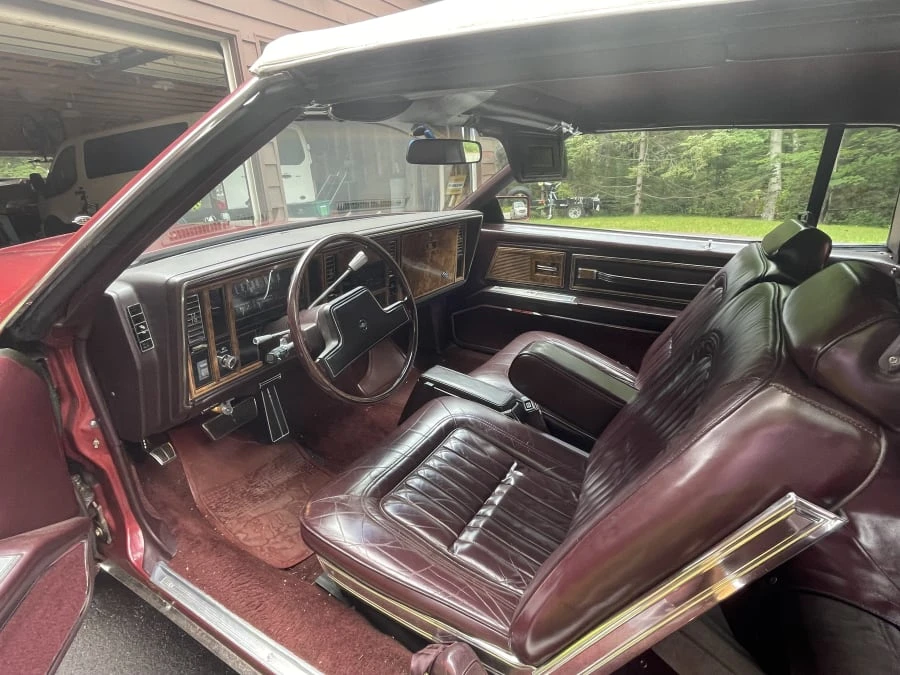 1985 Buick Riviera 4th-7th Gen - Image 22 of 27