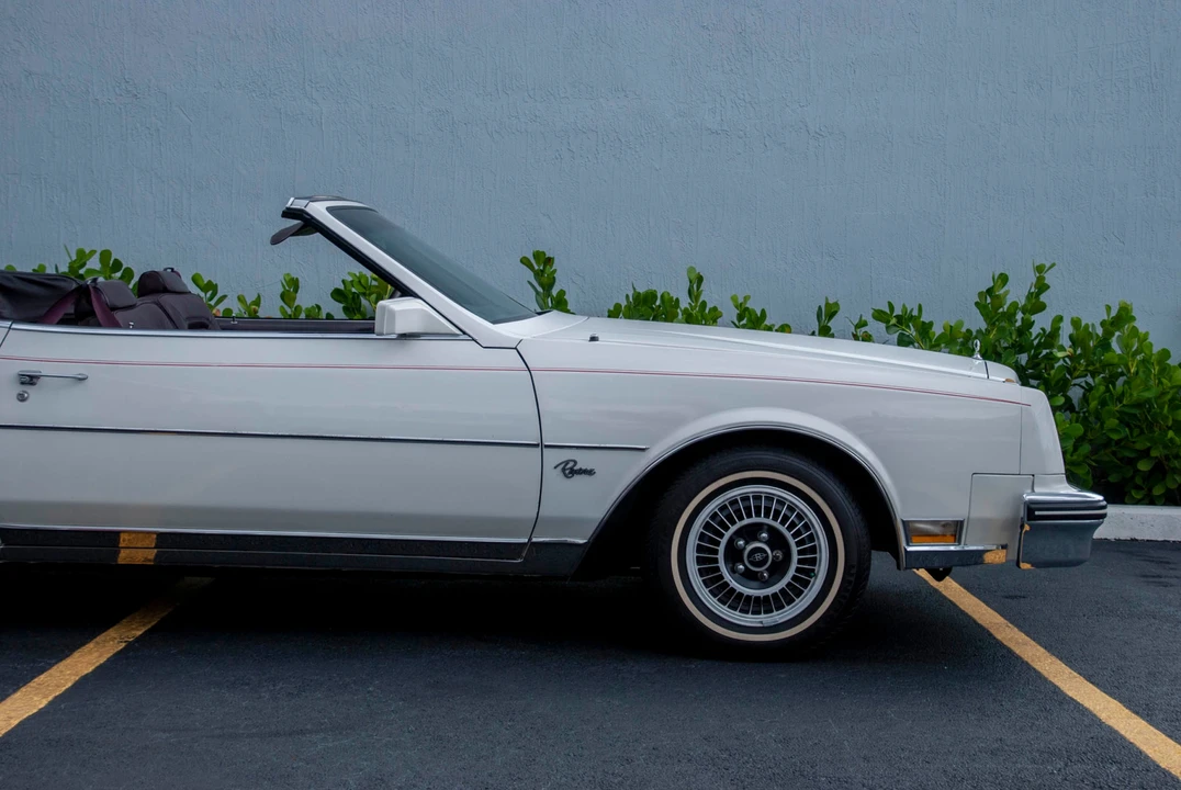 1985 Buick Riviera 4th-7th Gen - Image 31 of 31