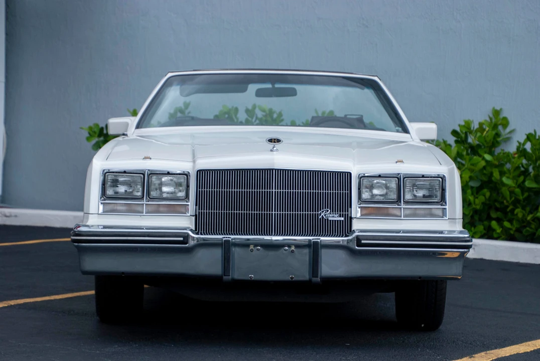 1985 Buick Riviera 4th-7th Gen - Image 5 of 31