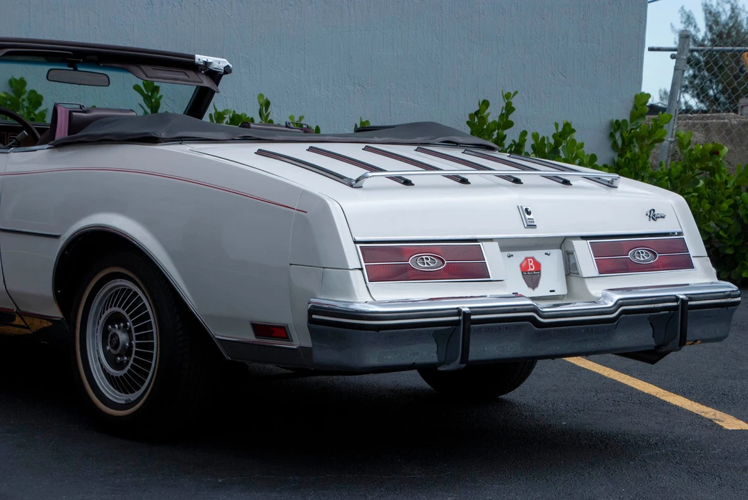 1985 Buick Riviera 4th-7th Gen - Image 23 of 31