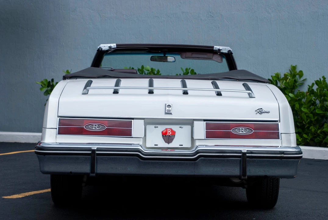 1985 Buick Riviera 4th-7th Gen - Image 18 of 31