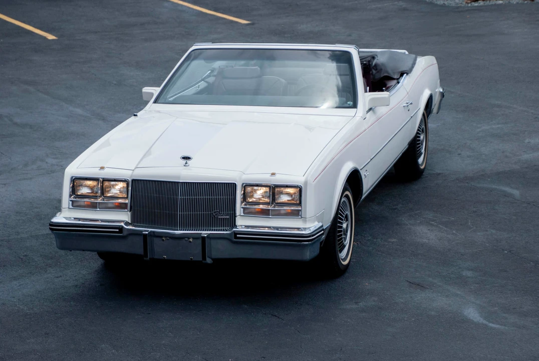 1985 Buick Riviera 4th-7th Gen - Image 7 of 31