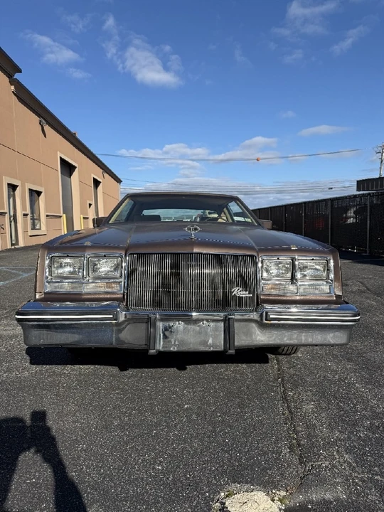 1985 Buick Riviera 4th-7th Gen - Image 3 of 21