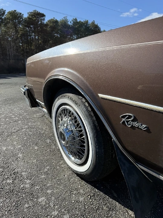 1985 Buick Riviera 4th-7th Gen - Image 7 of 21