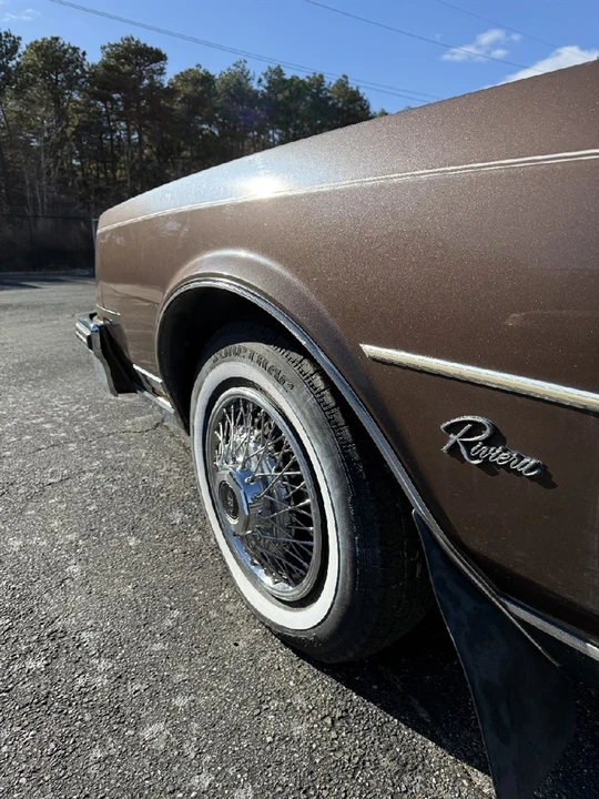 1985 Buick Riviera 4th-7th Gen - Image 7 of 21