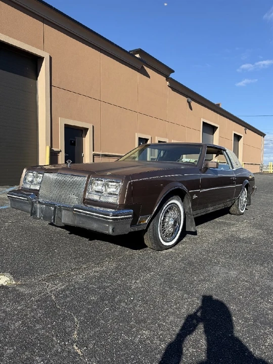 1985 Buick Riviera 4th-7th Gen - Image 5 of 21