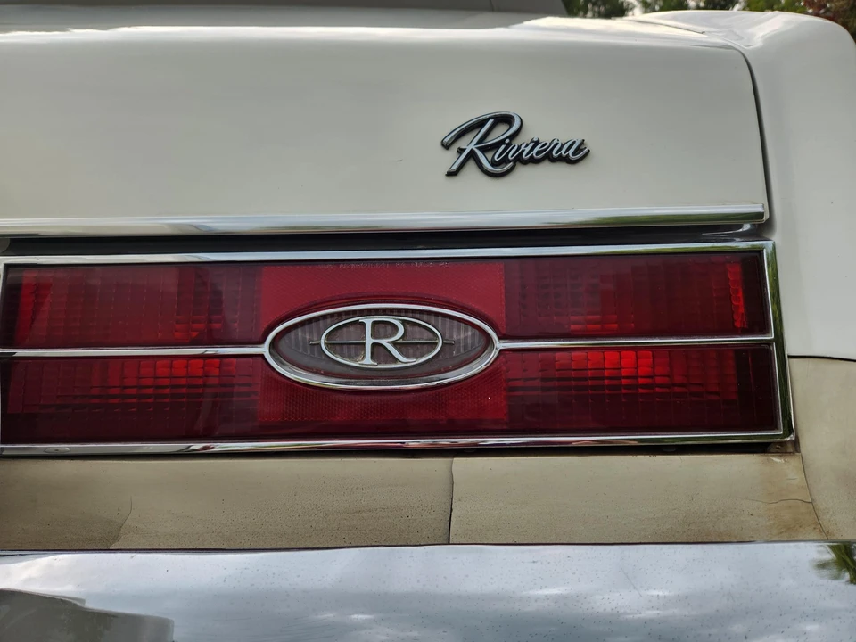 1985 Buick Riviera 4th-7th Gen - Image 28 of 31