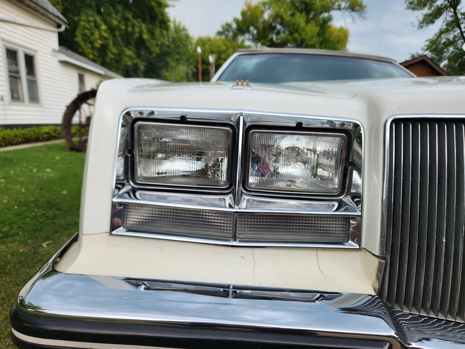 1985 Buick Riviera 4th-7th Gen - Image 30 of 31