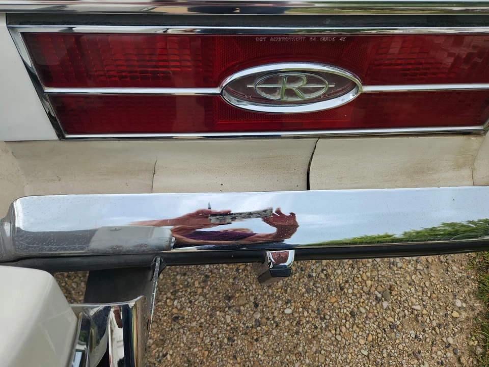 1985 Buick Riviera 4th-7th Gen - Image 26 of 31