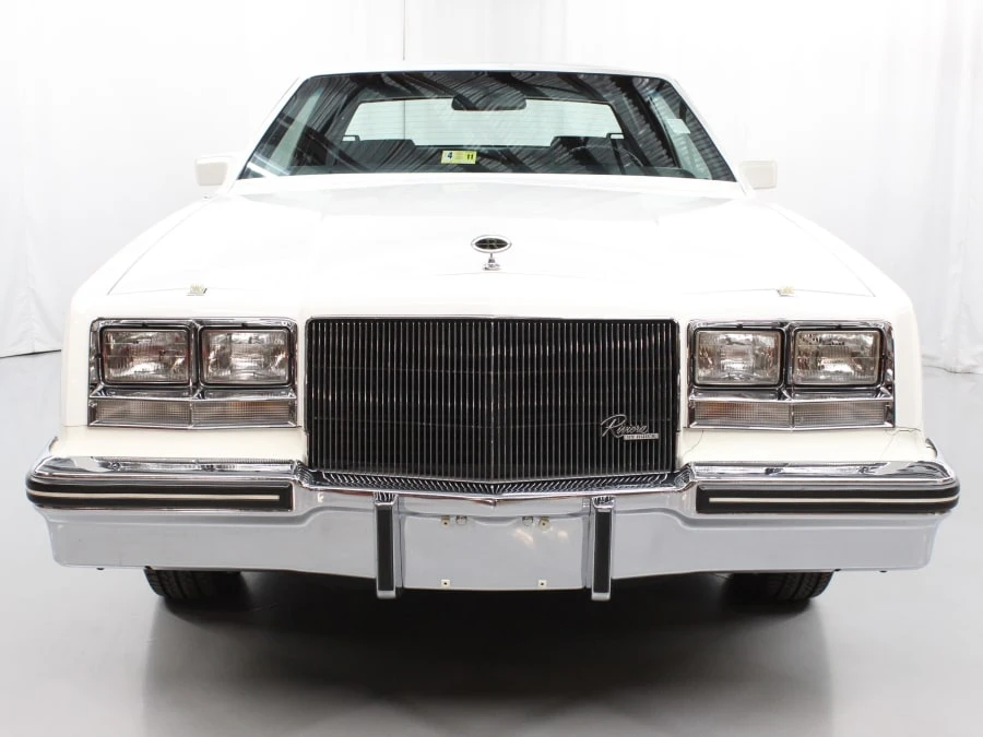 1985 Buick Riviera 4th-7th Gen - Image 2 of 28