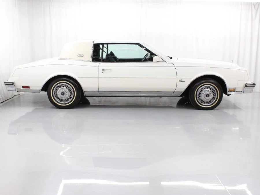 1985 Buick Riviera 4th-7th Gen - Image 4 of 28