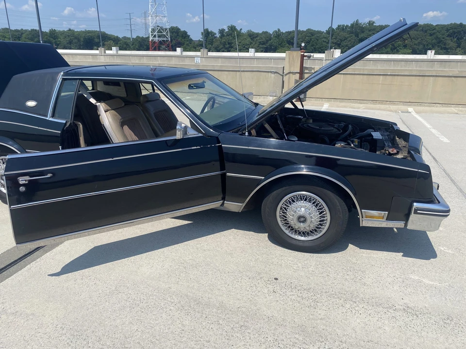 1985 Buick Riviera 4th-7th Gen - Image 24 of 31