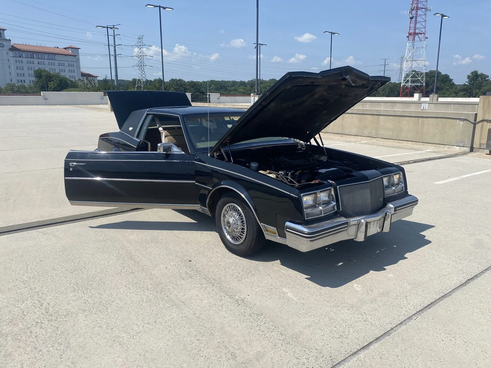 1985 Buick Riviera 4th-7th Gen - Image 23 of 31