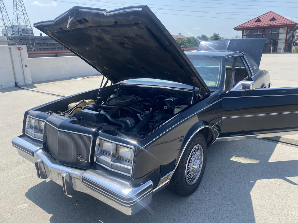 1985 Buick Riviera 4th-7th Gen - Image 25 of 31