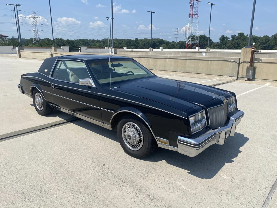1985 Buick Riviera 4th-7th Gen - Image 12 of 31
