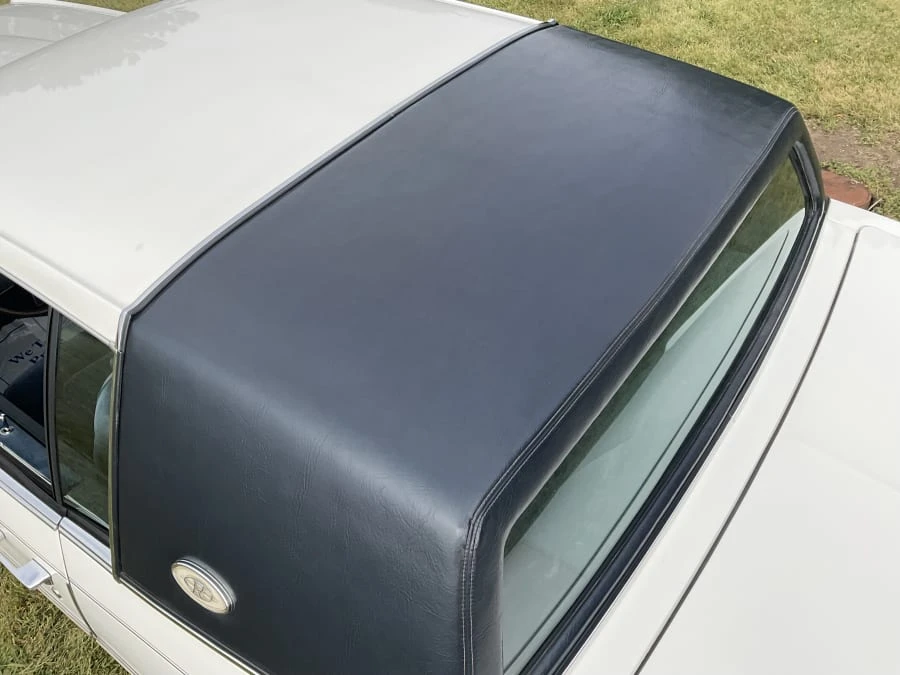1985 Buick Riviera 4th-7th Gen - Image 7 of 16